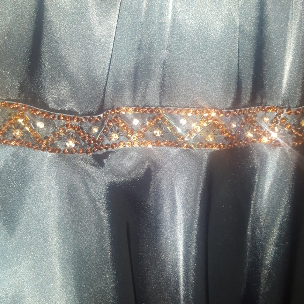 Like new satin teal dress - Picture 4 of 8